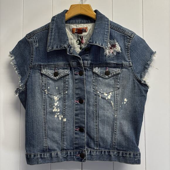 Y2K Plugg Womens Grunge Boho Streetwear Denim Vest Size M Embroidered Bleached - Picture 1 of 8